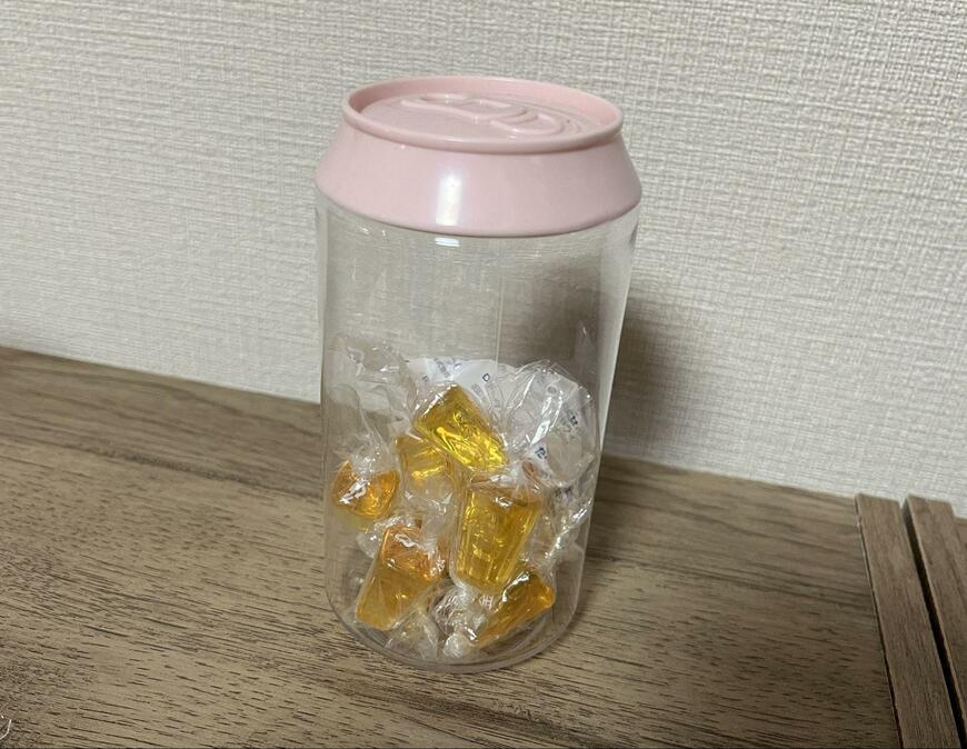 セリア、デザートクリアカップ フタ付き ジュース缶型