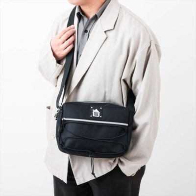 HMV&BOOKS公式 からあげクン　ショルダーバッグ