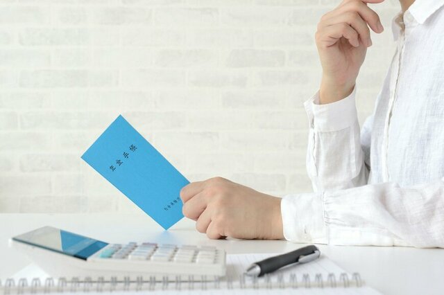 〈老齢年金〉年金受給者で確定申告が必要なのはどんな人？【確定申告不要制度】1月に届く「公的年金等の源泉徴収票」を確認