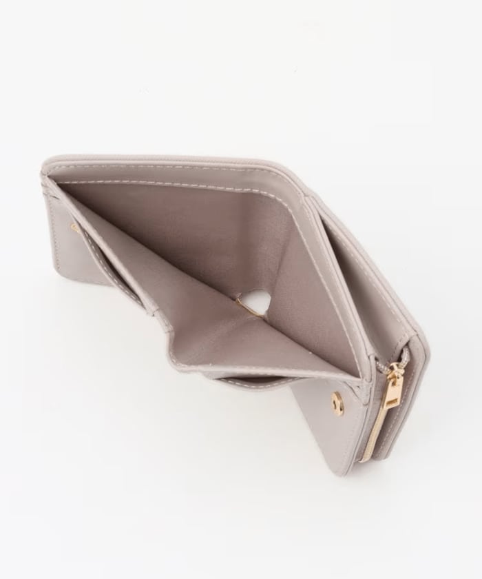 スナップボタンで簡単に開閉