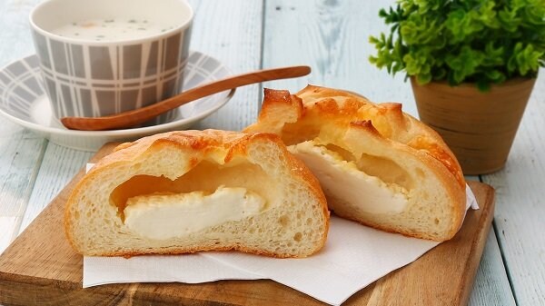 ローソンストア00の新商品:チーズフランスパン