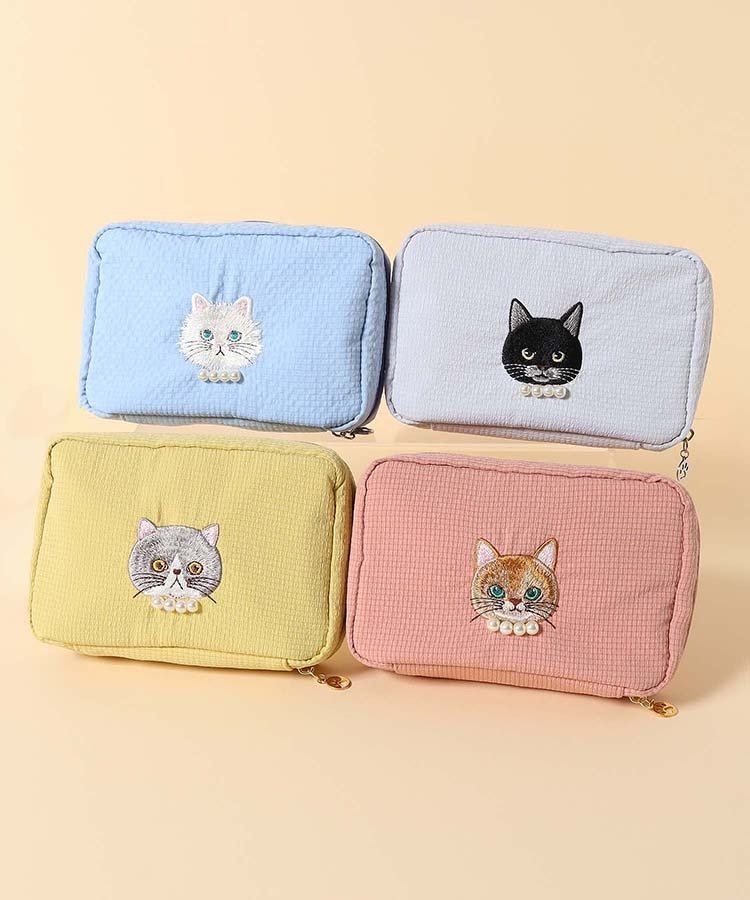 出所：ブルーブルーエ公式　キャットパール多ポケットリップルポーチ