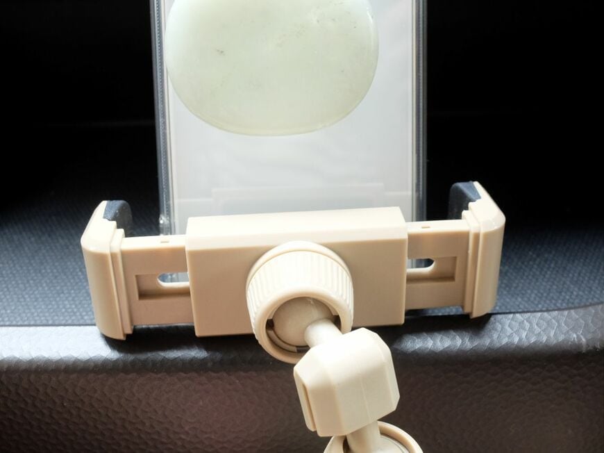 GORDON MILLERワンプッシュ マルチクリップ スマホホルダー筆者撮影写真