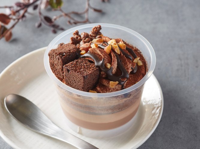 ミニストップの新商品：ベルギーチョコパフェ