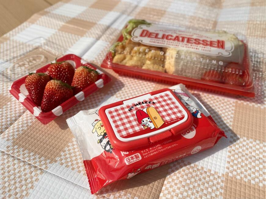 マイメロディ50周年記念「ワンプッシュウェットシートのフタ」