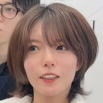「縮毛矯正しているけどパーマをかけたい…」ショートヘア女性が〈ゆるめのスッキリパーマ〉スタイルに！「可愛い！」とにっこり