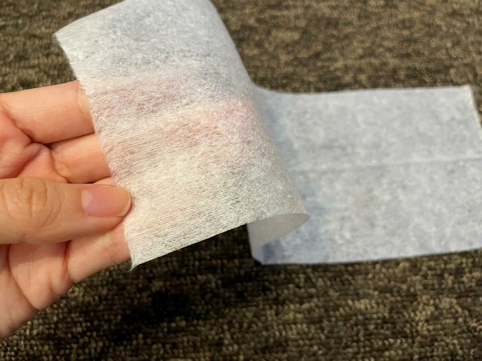 若干の透け感とふわふわとした触り心地が特徴