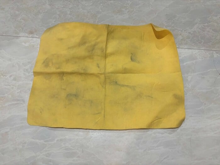 ファミリーカー1台を、拭きあげた後のクロスがこちら