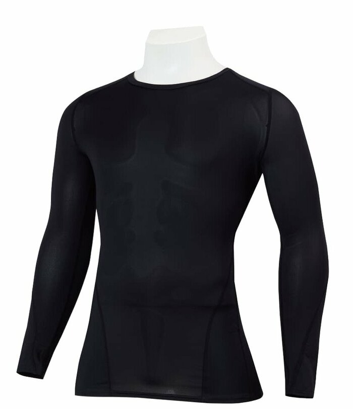 身体の動きを妨げない高いストレッチ性が特徴