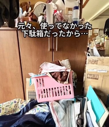 「すごいです」築44年の実家〈使っていなかった下駄箱〉→スライド式の〈北欧風食品収納パントリー〉に大変身！