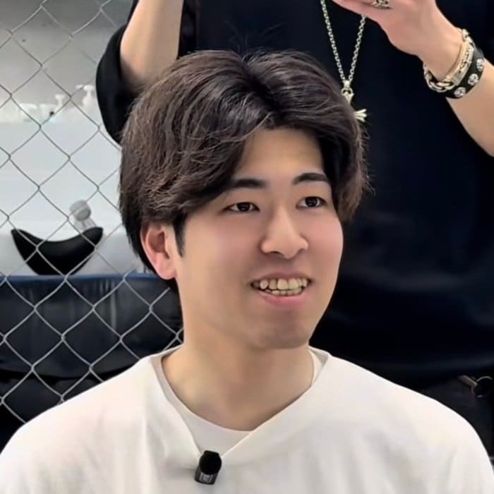 【大変身】髪型に迷う男性が縦落ちパーマで大胆イメチェン！「めちゃめちゃ最高です」と大満足の笑顔