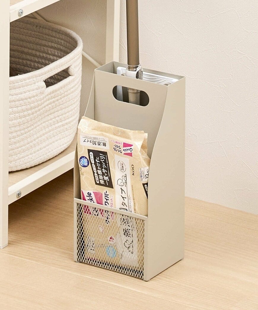 出所：3COINS公式　お掃除ワイパー収納シングル／クイックルコラボデザイン