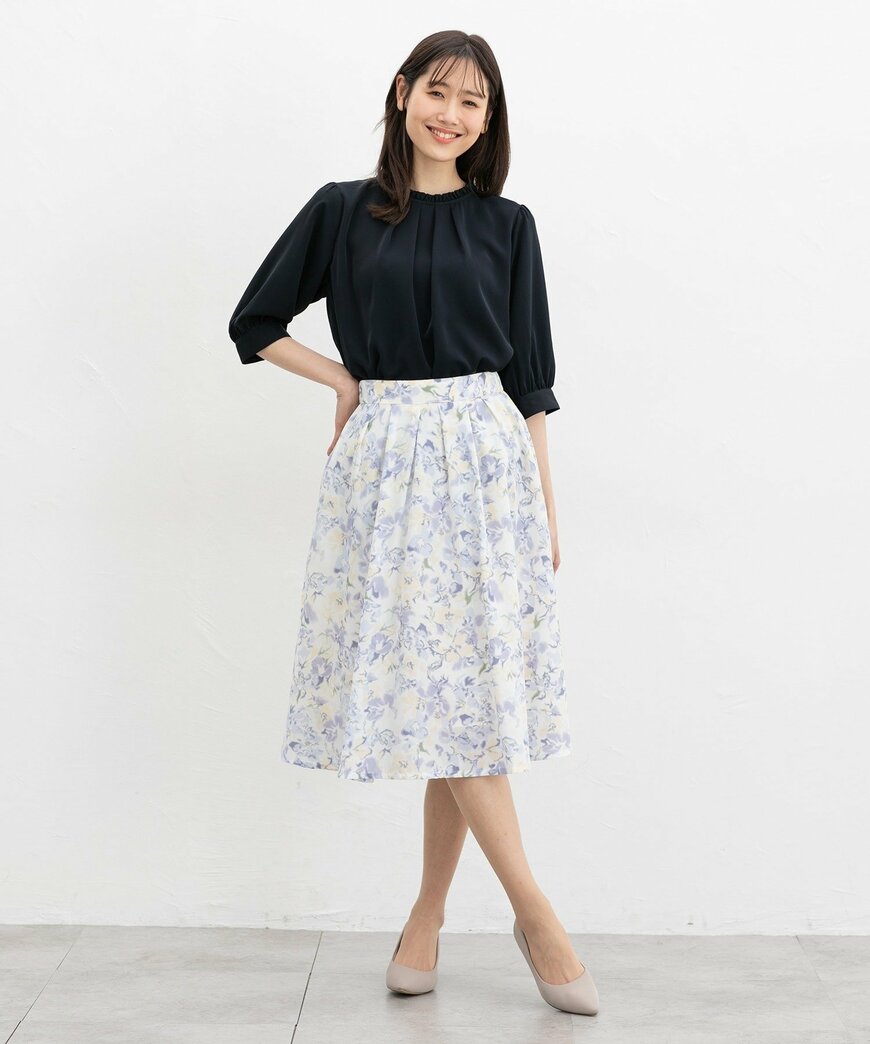 ハニーズ公式　6分袖フリルブラウス（ネイビー、スカート）