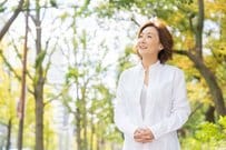 年金に上乗せ支給の【年金生活者支援給付金】ひとり何円もらえる？支給対象者・2025年度の給付基準額・《封筒の色別》請求方法は？