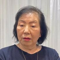 「横がブワッと広がっちゃうので」女性が美容師の“お任せカット”でスッキリタイトな「ショートスタイル」へ印象チェンジ！