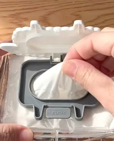 使い道に困るウェットシートの蓋