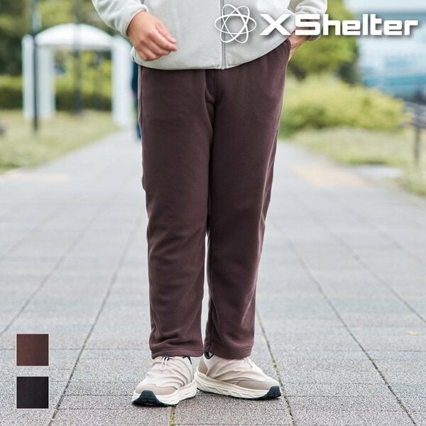暖かさとスマートなシルエットが魅力のフリースパンツ