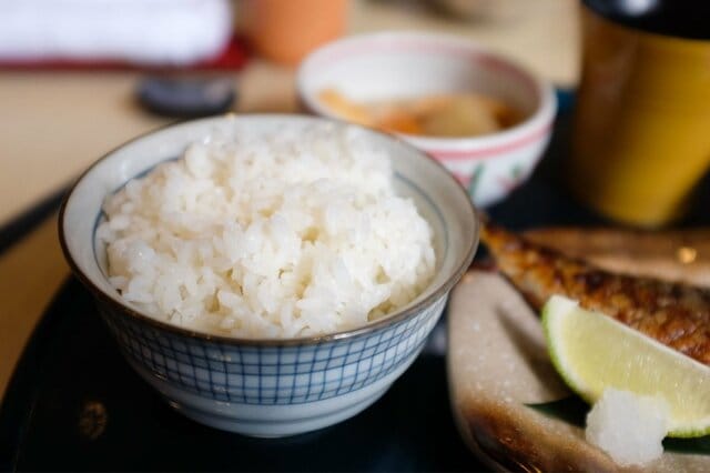 【75歳以上 後期高齢シニア夫婦】ふたり暮らしの生活費は？ひと月の平均支出から見える実態