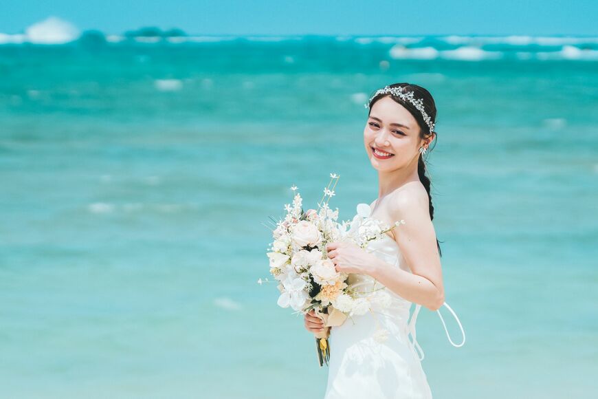 出所：ワタベウェディング株式会社「内田理央さんの沖縄旅行×リゾ婚体験ムービー『内田理央のラグジュアリー沖縄』ワタベウェディング公式YouTubeで12月26日（木）公開！」 