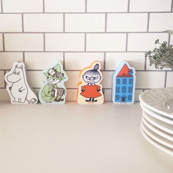 出所：ニトリ公式通販 ニトリネット MOOMIN ムーミン 不織布スポンジ4個セット