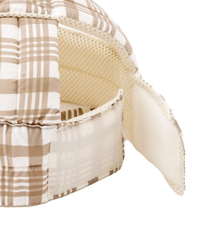 出所：パルグループ公式ファッション通販サイト 3COINSベビーヘルメット