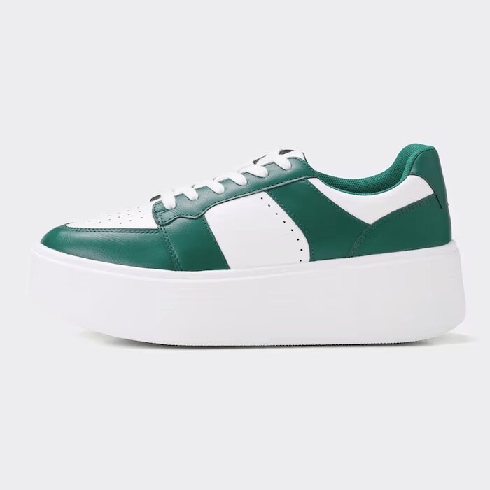 画像出所：GU公式オンラインストア