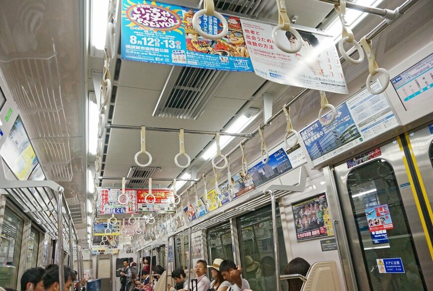 2024年の交通広告費は1598億円