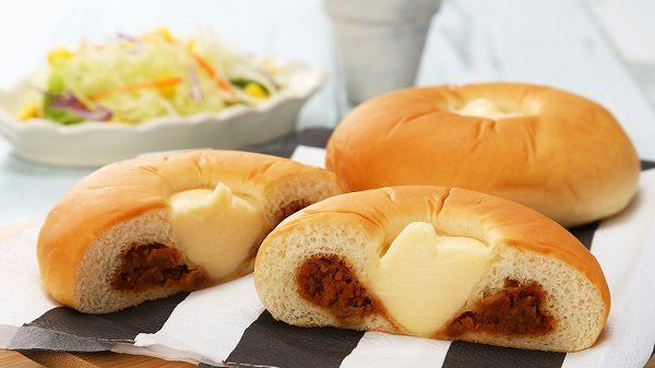 メンチカツパン マヨネーズ風味