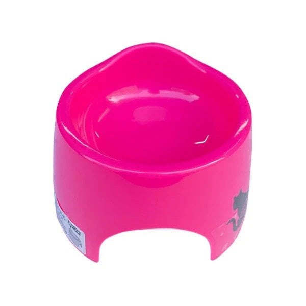 猫が首を大きく曲げる必要がなく、自然で楽な姿勢のまま食事をすることができます