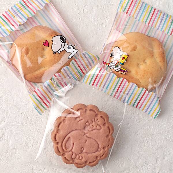 3個のクッキーが入っています