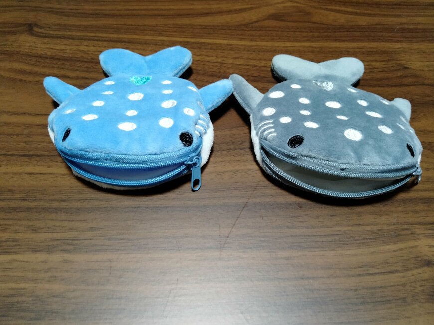 出所：筆者撮影（セリア、ジンベエザメのコインケース）