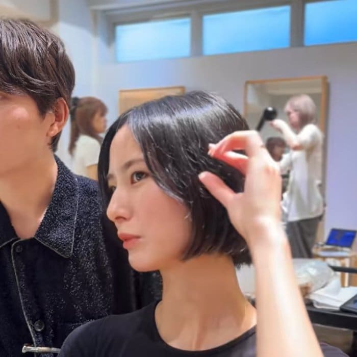 「パヤパヤ毛が気になる」女性が縮毛矯正&カットで変身!前髪ありのおしゃれなボブヘアが素敵