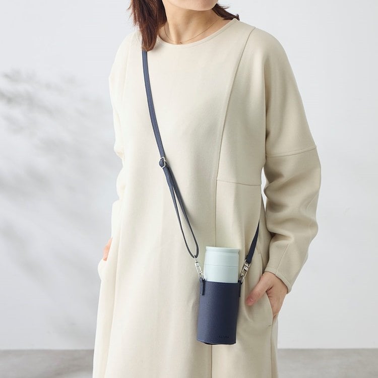 出所：KEYUCA（ケユカ）公式通販サイト　合皮 ミニボトルホルダー