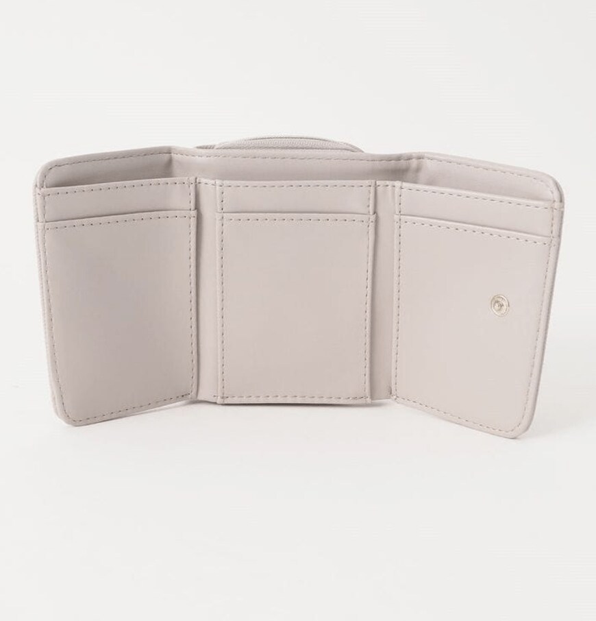 画像出典：ともに「ハニーズ公式」