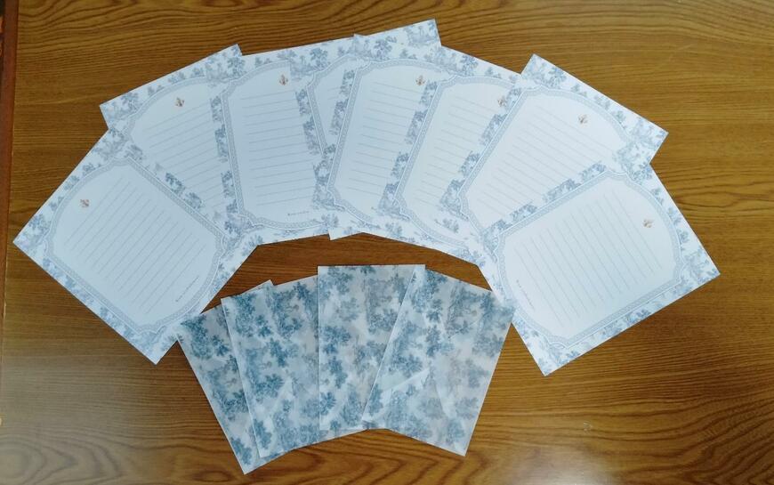 筆者撮影（セリア、レターセット 4セット トワルドジュイスタイル）