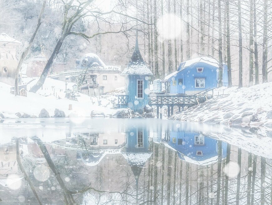 埼玉の公園で「ムーミン谷」のような雪景色を撮影　同じ場所の幻想的な四季の写真も話題に