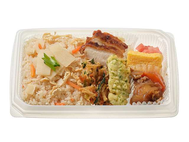 セブン-イレブンの新商品：竹の子炊き込み御飯幕の内