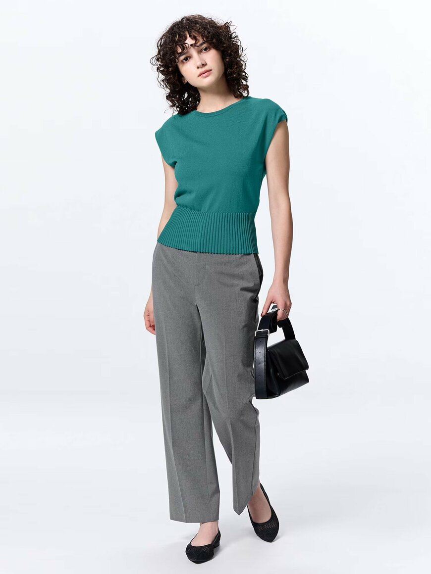 センタープレスのラインが体のラインをカバー