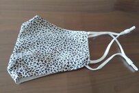 柄ち買いする人も。しまむら「190円洗えるファッションマスク」耳ひも調整可、お洒落柄多数で話題