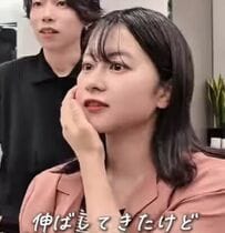 伸ばした髪の重さが気になるという女性「軽いボブ」で変身した姿が素敵