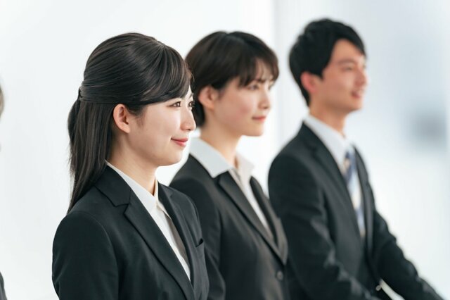【Z世代】就活生のキャリアに「ロールモデル」が影響を与える！現代の若者の働き方や価値観とは