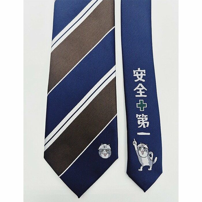 裏面の指を高らかに挙げる仕事猫の姿が印象的