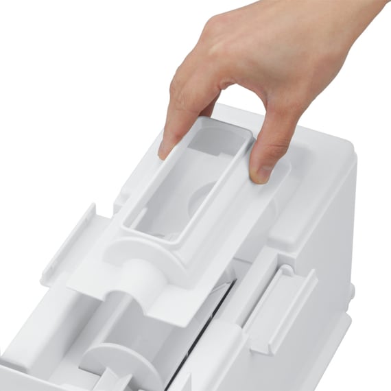 出所：ニトリ公式　計量米びつ ホワイト 計量単位1合