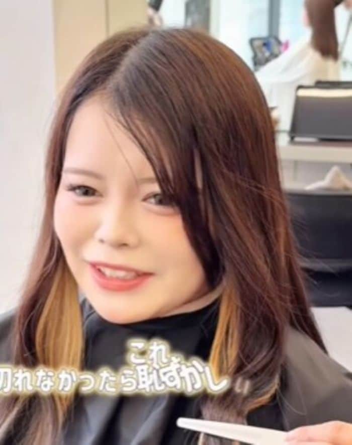 【変身】ロング→ミディアムで大胆イメチェンした女性　ハイトーンヘアに思わず「性格変わりそう」！？