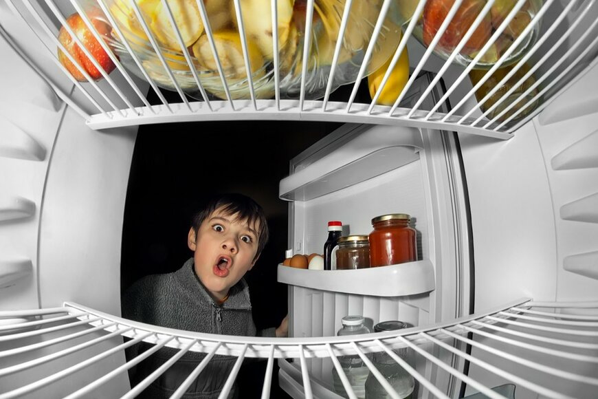 遊びに来て「冷蔵庫開ける」「エアコン調整」マナーが悪いよその子…どう対処してる？