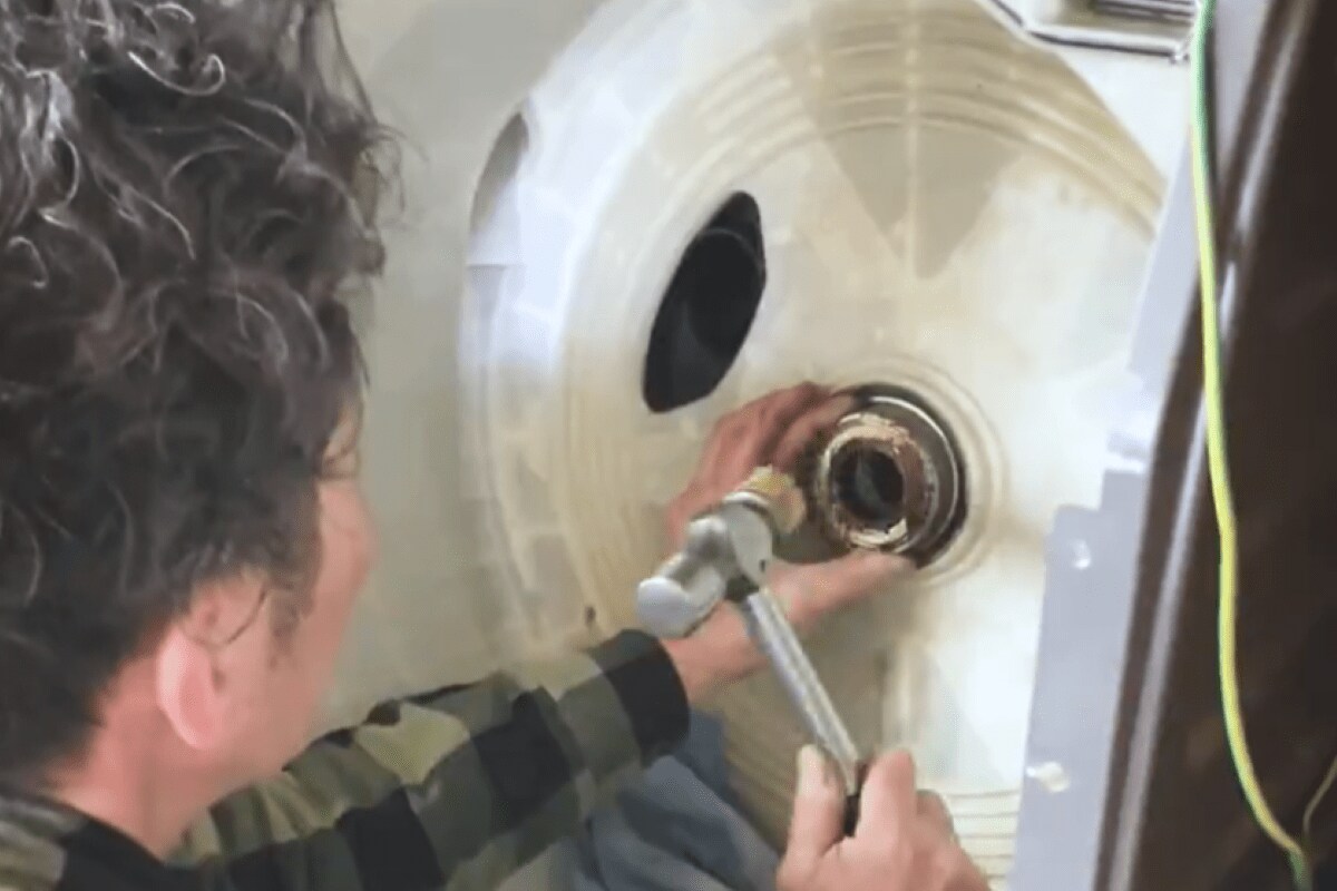 RISA　ドラム式洗濯機修理代金 洗濯機の修理｜費用相場はいくら？安く修理するコツは？ - くらしの