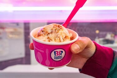 サーティワン】韓国で人気「あのお菓子」イメージした新作フレーバーが