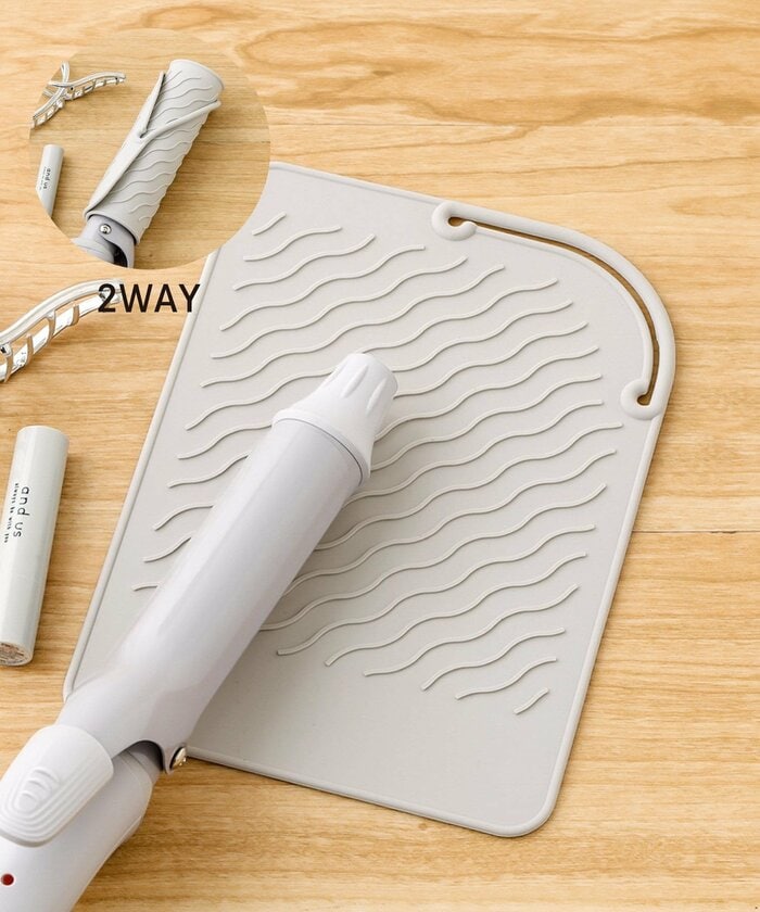 330円（税込）という驚きの価格で手に入る「2WAYヘアアイロンマット」