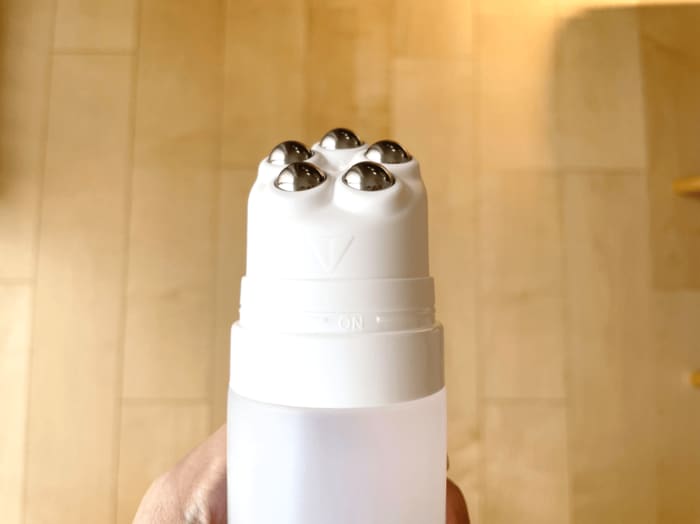 ヘッド部分を回して、使うときは三角マークをONに合わせます