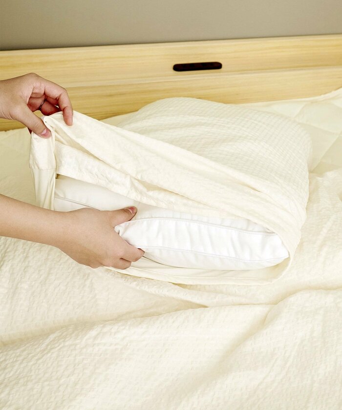 3COINS公式 《両面使える!》とろける冷感枕カバー